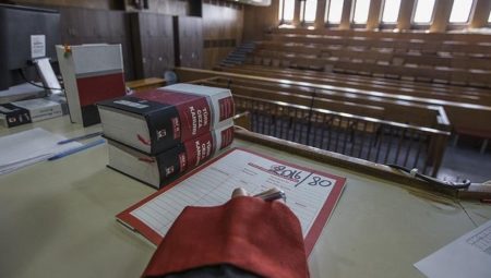 Mersin’de Okul Müdürünün Göçmen Paylaşımına Suç Duyurusu