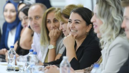 Öğretmenlerin Mazerete Bağlı Yer Değiştirme Başvuruları Ne Zaman? 2025 Yarıyıl Tatili Mazerete Bağlı Yer Değiştirme Takvimi