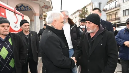 Mamak Belediyesi’nden Deprem Şehitleri İçin Anma ve Lokma Dağıtımı