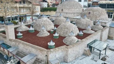 800 yıllık tarihi hamam 100 yıl sonra yeniden ziyarete açılıyor
