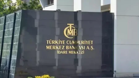 Merkez Bankası rezerv kaybederken döviz mevduatları hızla arttı