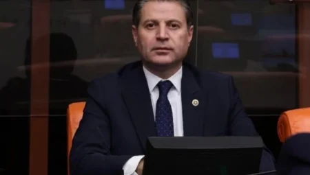 CHP’li Reşat Karagöz: ‘Suluova’da gençler işsizlikle, çiftçi borçla boğuşuyor’