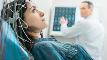 Epilepsi nöbetlerini tetikleyen faktörler açıklandı: Stres, uyku düzensizliği ve daha fazlası