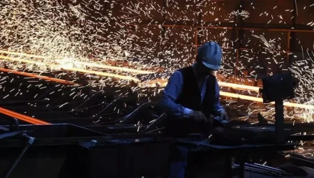 Türkiye ekonomisi 2024’te büyüdü, kişi başına gelir 15 bin doları aştı