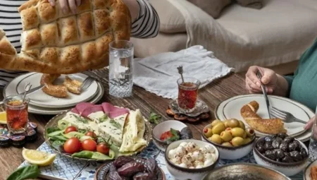 Uzmanlardan Ramazan’da Egzersiz ve Beslenme İçin Öneriler