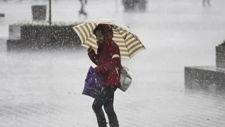 Meteoroloji Uyardı: Salı Günü Sağanak Yağış Geliyor!