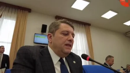 İYİ Parti’li Ersin Beyaz: ‘Ölüm Yolu’ olarak bilinen Çay-Dinar yolunda yine can kaybı, iktidar hala susuyor