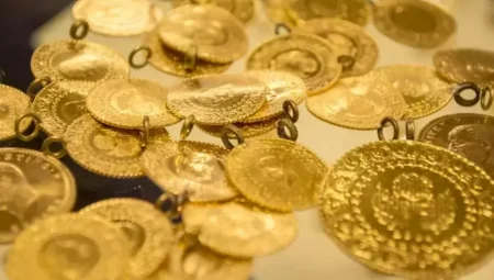 Altın fırladı, dövizde sert hareketler: Küresel kriz güvenli limana yönelimi tetikledi