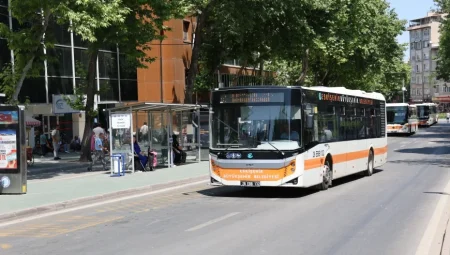 AÖF sınavı için ulaşım planı değişti: Tramvay seferleri sıklaşacak, otobüs saatleri güncellendi